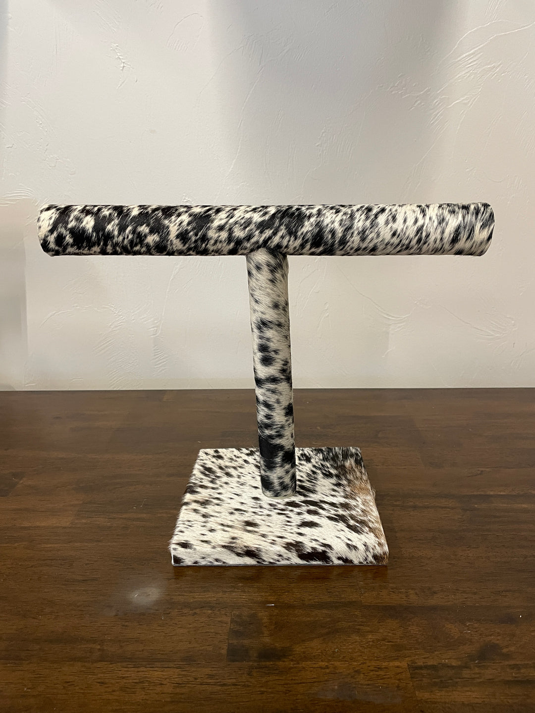 Bracelet Display- Black/White Speckled