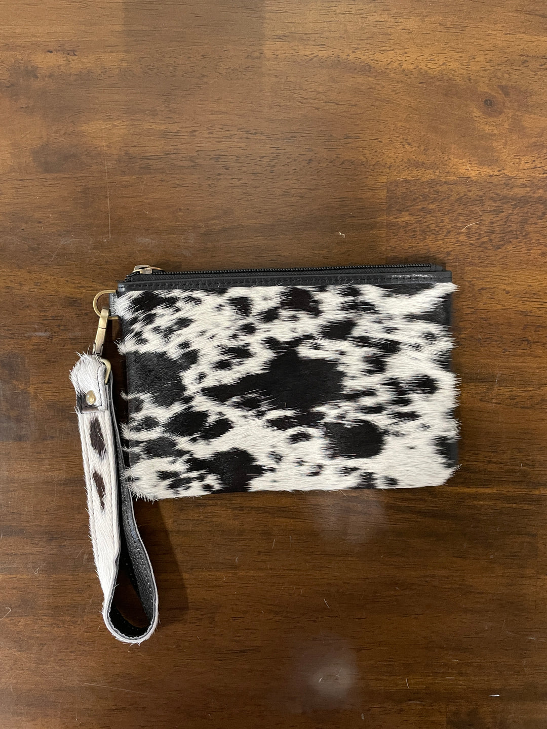 Cowhide Pouch w/ Wristlet- Black/White Speckled