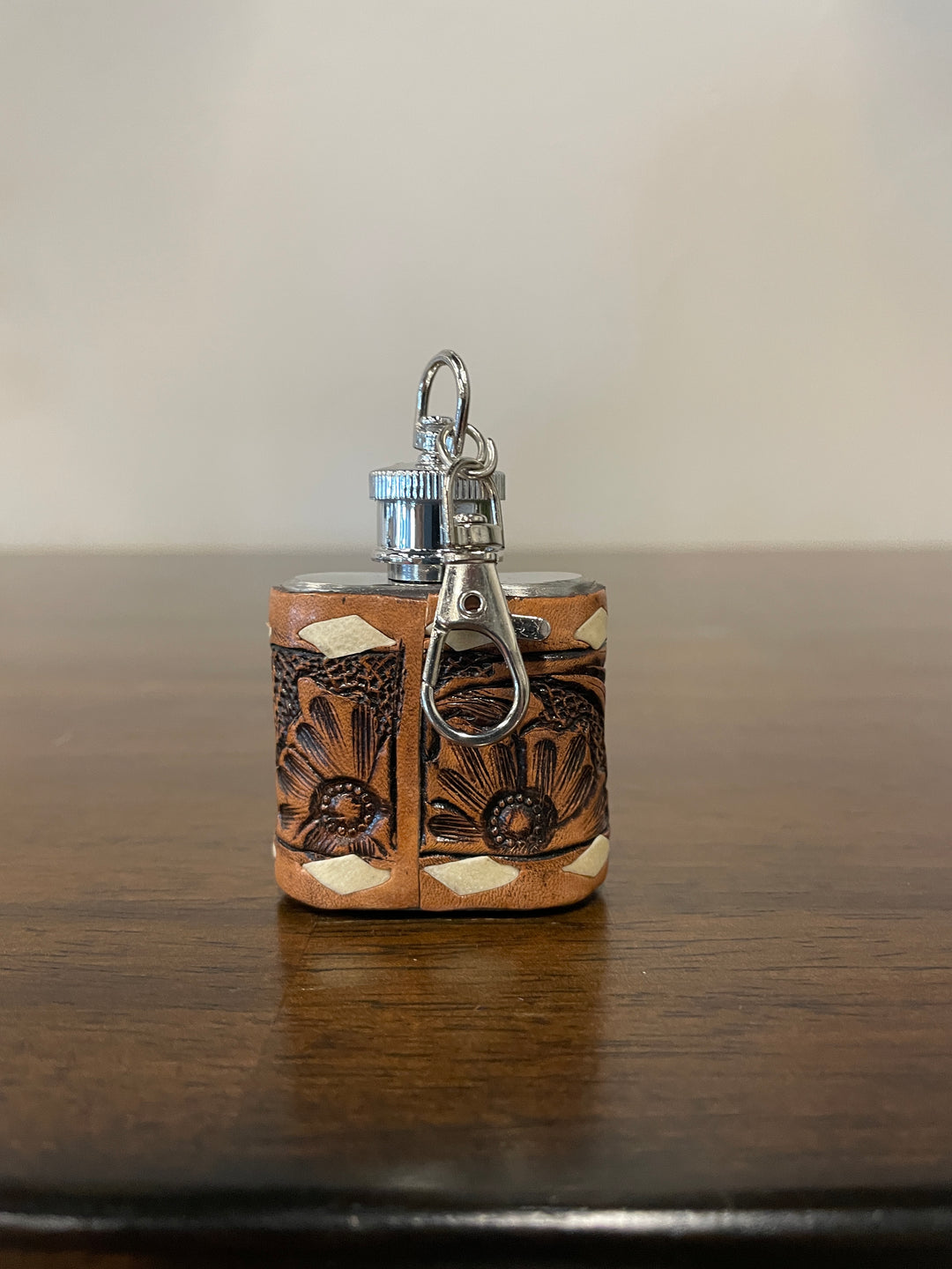 1 oz Mini Flask Key Chain 4 Aces Tooled Leather