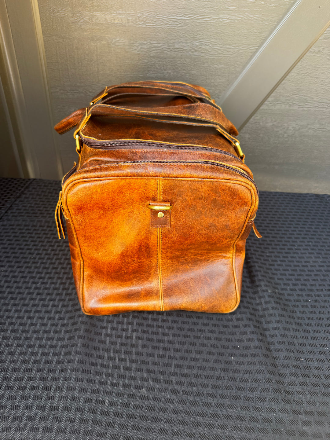 Leather Duffle Bag w/ Pockets