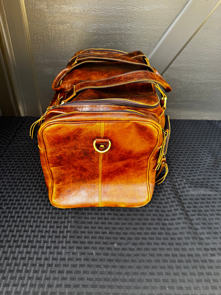 Leather Duffle Bag w/ Pockets