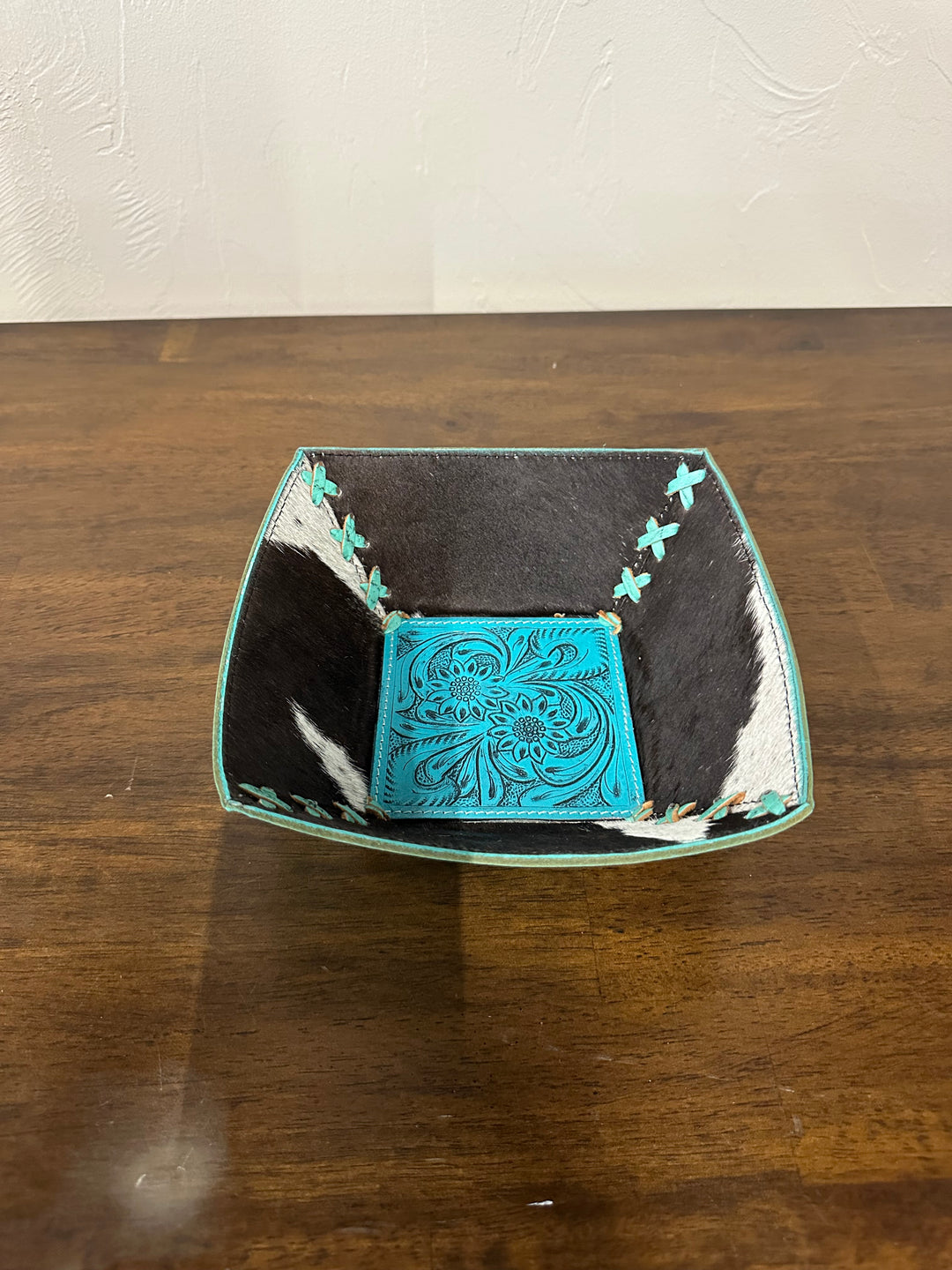 Small Cowhide Bowl- Black/Turquoise