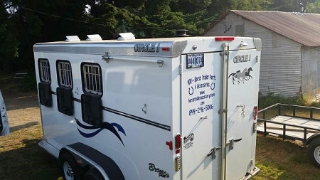 Fletner TC-X2 installed on a 3- horse trailer